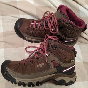 KEEN Targhee III Mid WP Hiking Boots - Women's